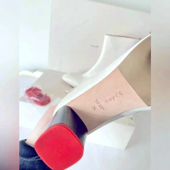 aeydē Germany Florence Block Heel Boot in Creamy White Nappa Leather Size 8 - Picture 4 of 8